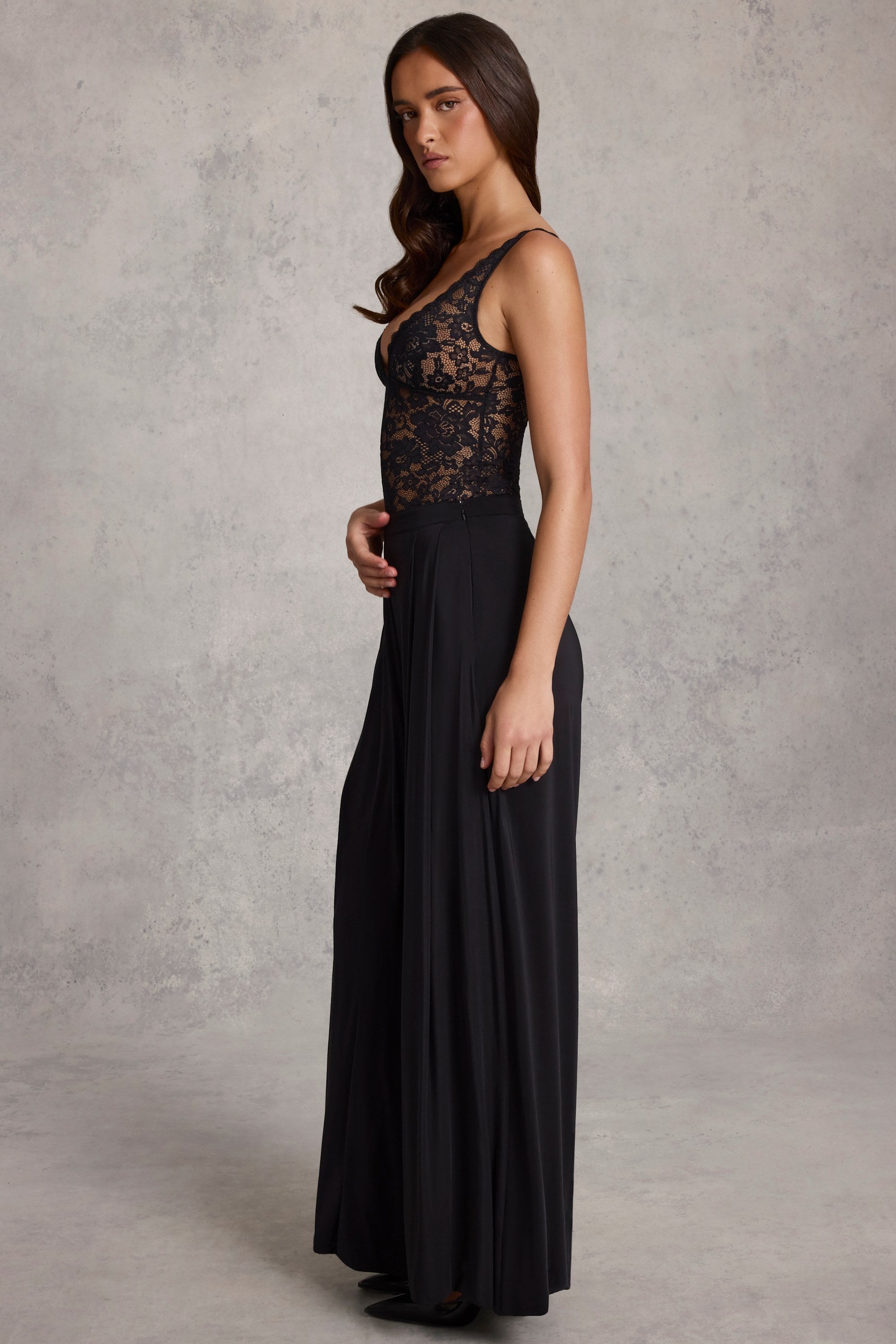 Soft Jersey Mid-Rise Wide-Leg Trousers in Black